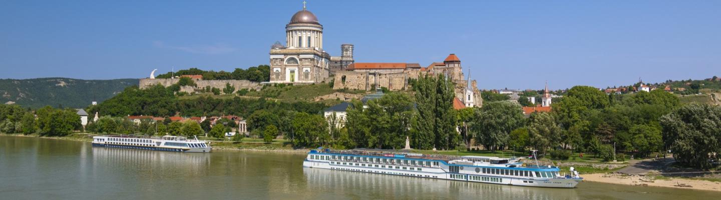 Swiss Crown vor der Kathedrale in Esztergom | © Rad+Reisen | Carina Ebchl